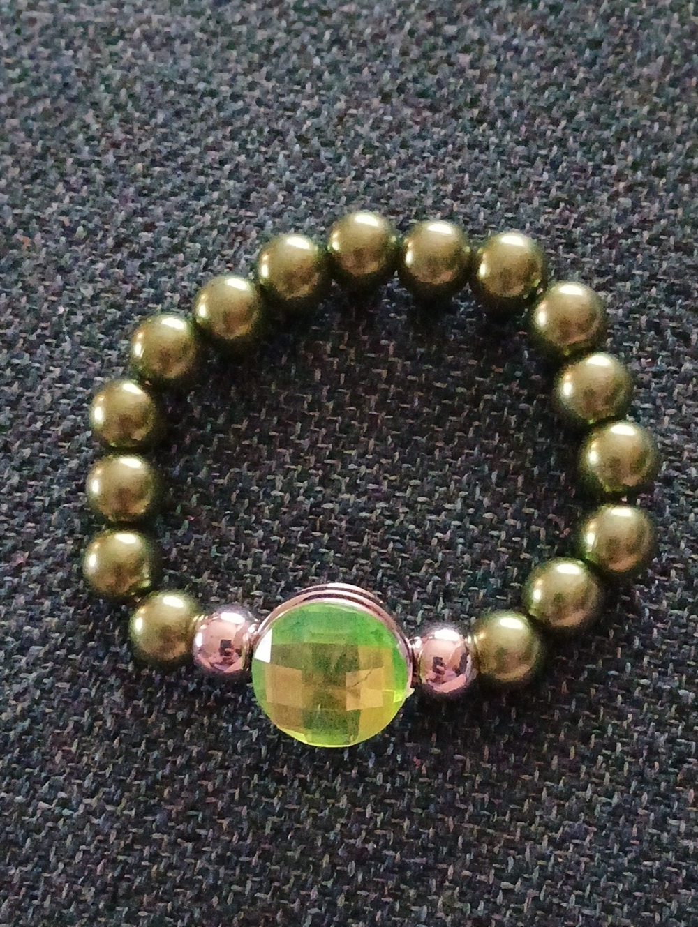 Green Beaded Stretch Bracelet with Faceted Accent